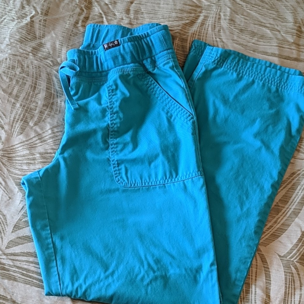 Koi MORGAN sz Medium TALL scrub pants in Turquoise